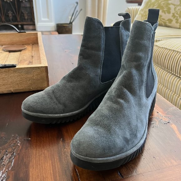 Fly London Lita Wedge Chelsea Boot 